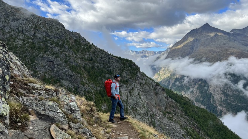 arc&#039;teryx aerios fl 2 gtx - light pack, light shoes. this is where hiking shoes are really useful.