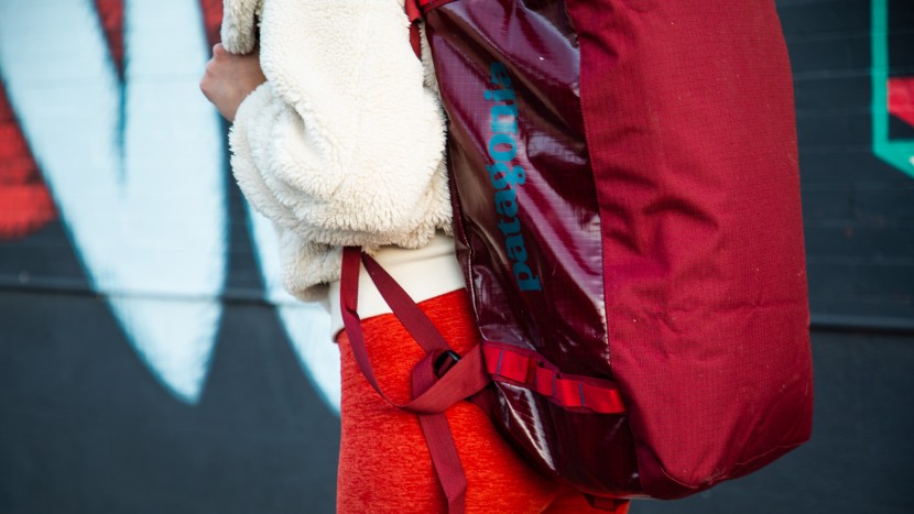 patagonia black hole duffel 55l - the comfort of this structureless pack depends heavily on how you...