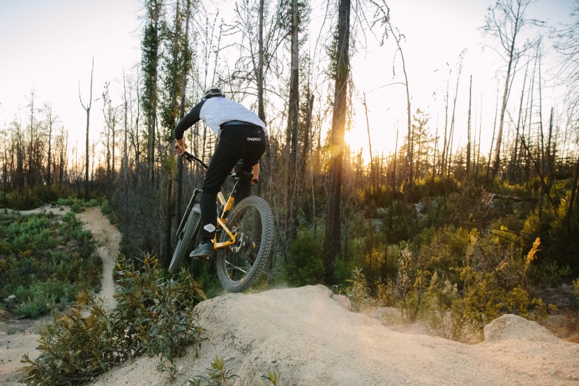 garmin edge 1050 - it&#039;s easy to track a bunch of jump stats with the 1050.