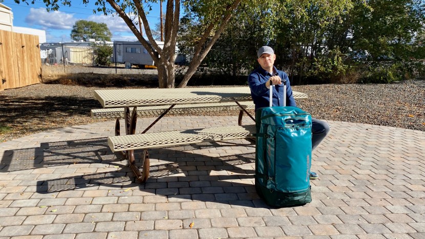 eagle creek cargo hauler xt wheeled 120l - the cargo hauler xt is sporty in design and bold in color and...