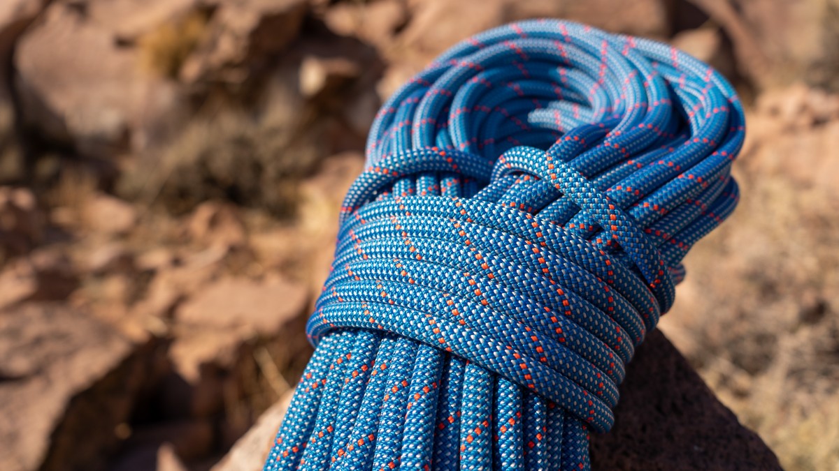 Mammut 9.5 Crag Classic Review (The Mammut Crag Classic 9.5 is a solid performer across the board, and our favorite climbing rope.)