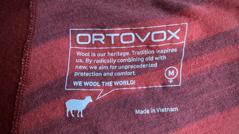 ortovox 185 rock'n'wool short pants for women - printed and removable labels such as this enhance the overall...