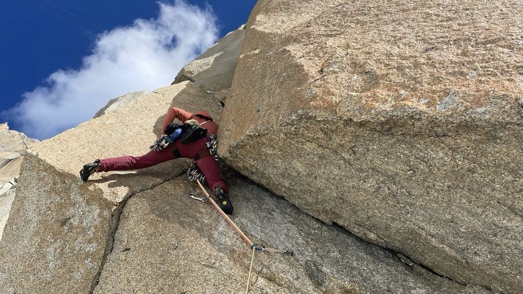 climbing shoes womens - tight corners, thin jams, and techcy climbing are what the la...