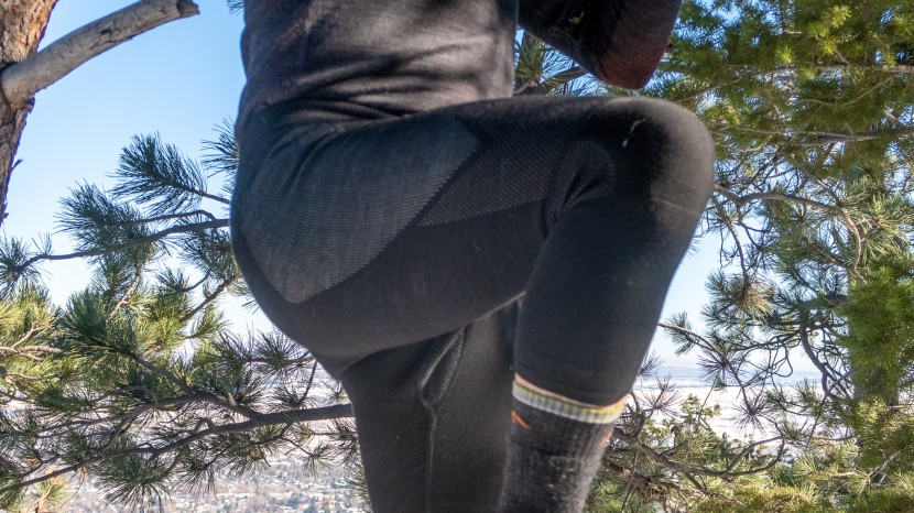 smartwool intraknit thermal merino 3/4 bottom - seamless paneling on the knees of the intraknit are made of a more...