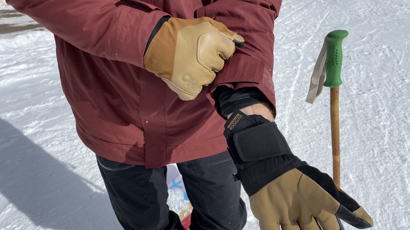 outdoor research alpinite gore-tex glove - a hook-and-loop wrist cuff closure provides an effective seal, but...