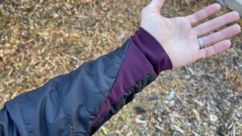 ortovox swisswool piz boè for women - the stretch knit cuffs and wrist extension of the piz boe are silky...