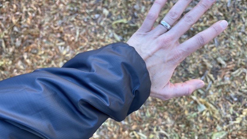 rab xenon hoodie 2.0 for women - the sleeves of the xenon overhang the interior elastic cuff, adding...