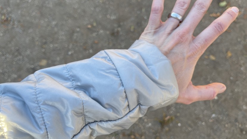 mountain hardwear ghost shadow hoody for women - we&#039;re big fans of the overhanging baffle that adds both comfort and...