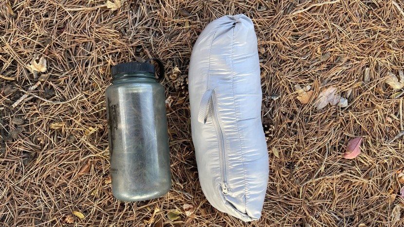 the north face thermoball eco hoodie 2.0 for women - the zipper opening to stuff the thermoball into its own pocket is...