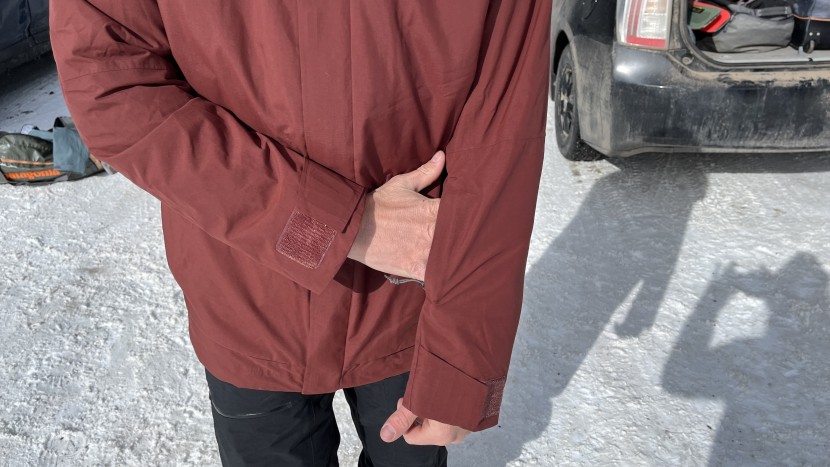 a sleeve pass pocket is a great feature for easily passing through...