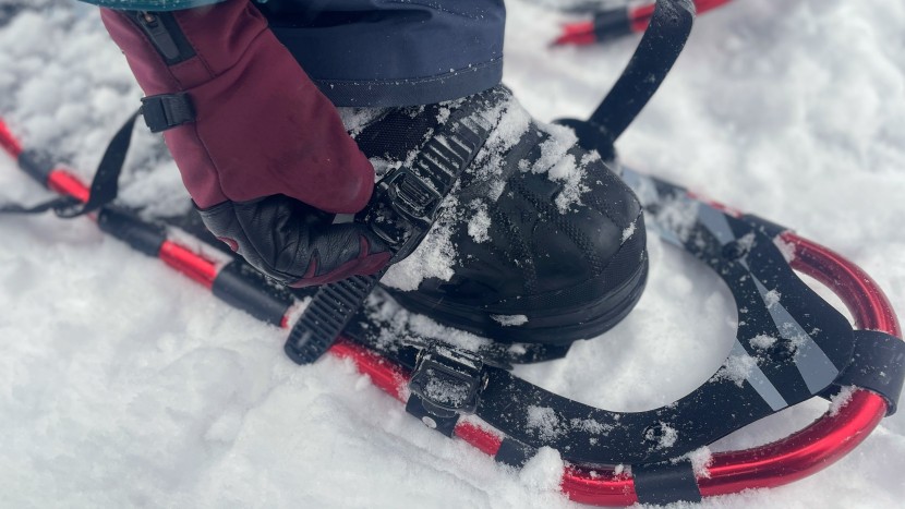 chinook trekker - this small lever releases tension.