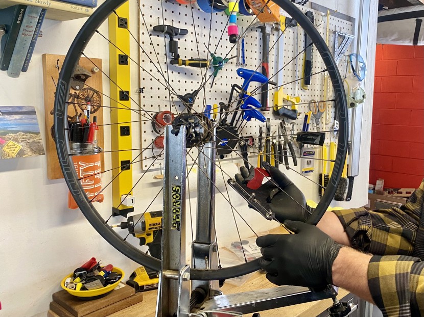 stan's flow mk4 - comparing spoke tension values to those we recorded prior to riding...