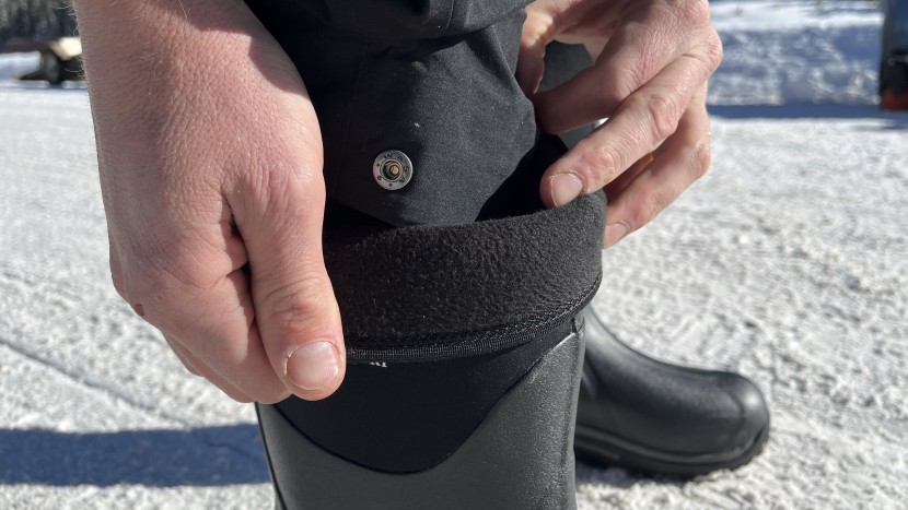 muck boot arctic sport mid - the neoprene foam layer is lined with a cozy fleece fabric.