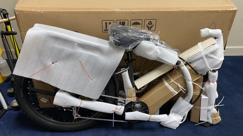 ride1up cafe cruiser - the remaining assembly of the cafe cruiser is similar to most other...