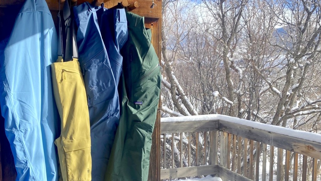 Best Ski Pants for Women: 8 Options to Help You Look Cool and Stay Warm |  TIME Stamped