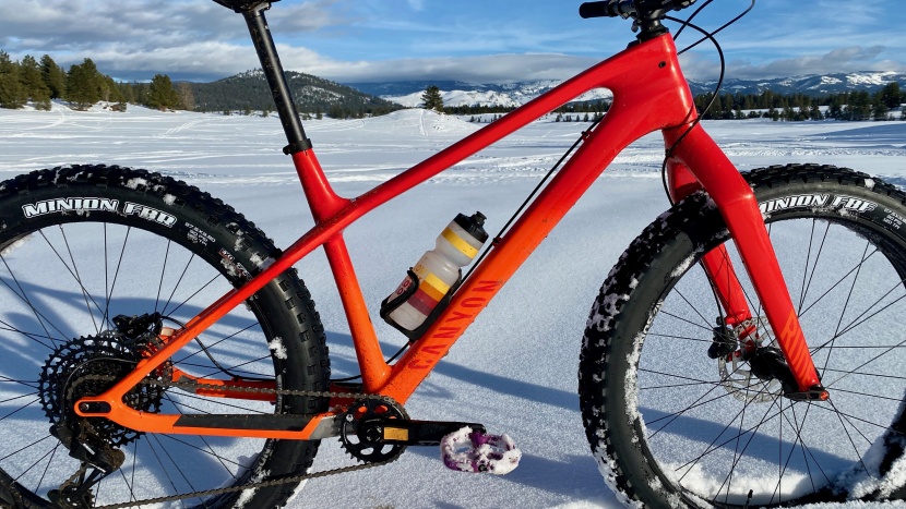 canyon dude cf 7 - can&#039;t say the dude isn&#039;t a good-looking bike. the carbon frame has...