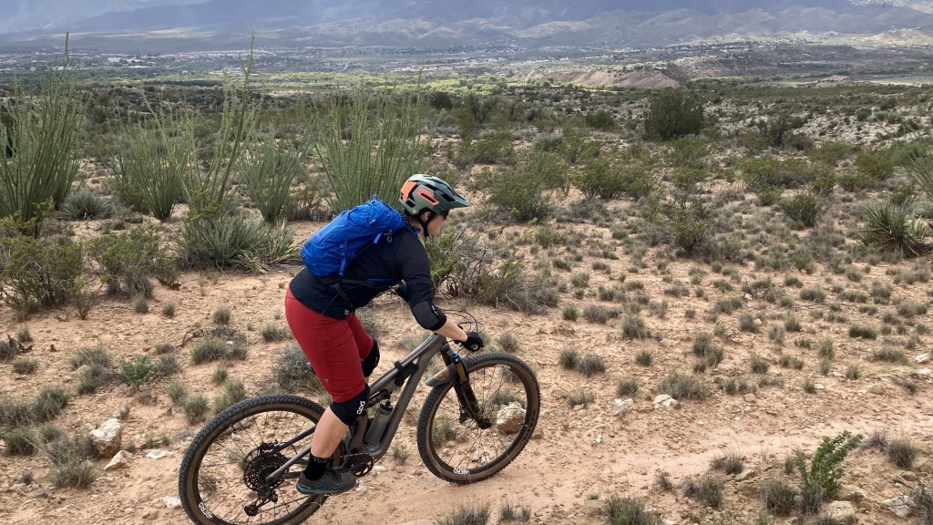 backpack - testing the syncro 12 performance while mountain biking.