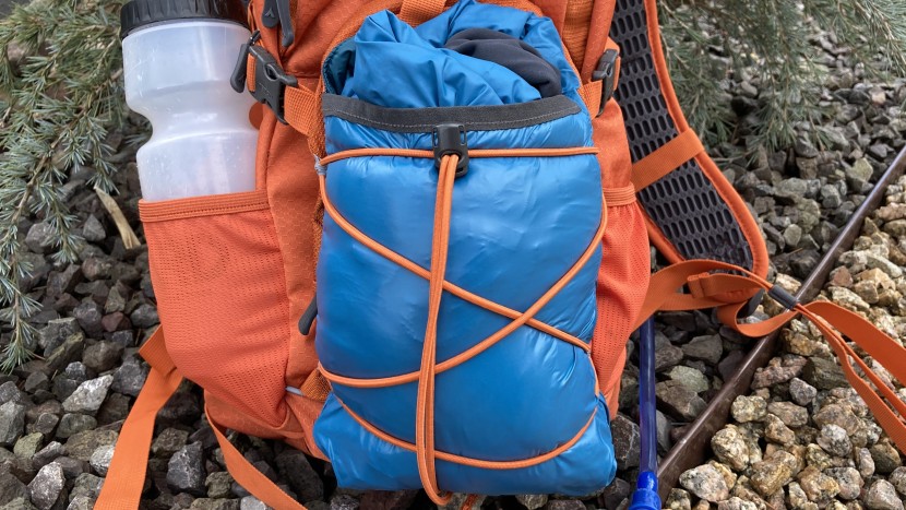 teton sports oasis - a bungee strap and mesh side pockets provide additional storage.