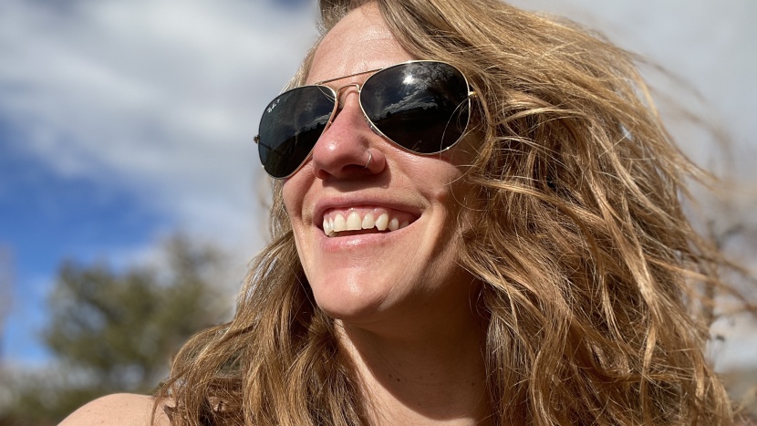 sunglasses womens - feelin fly in these classic aviators from ray-ban.