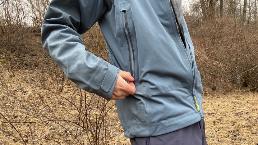 rab kinetic alpine 2.0 - pockets that are slightly higher up and have long zippers are easier...
