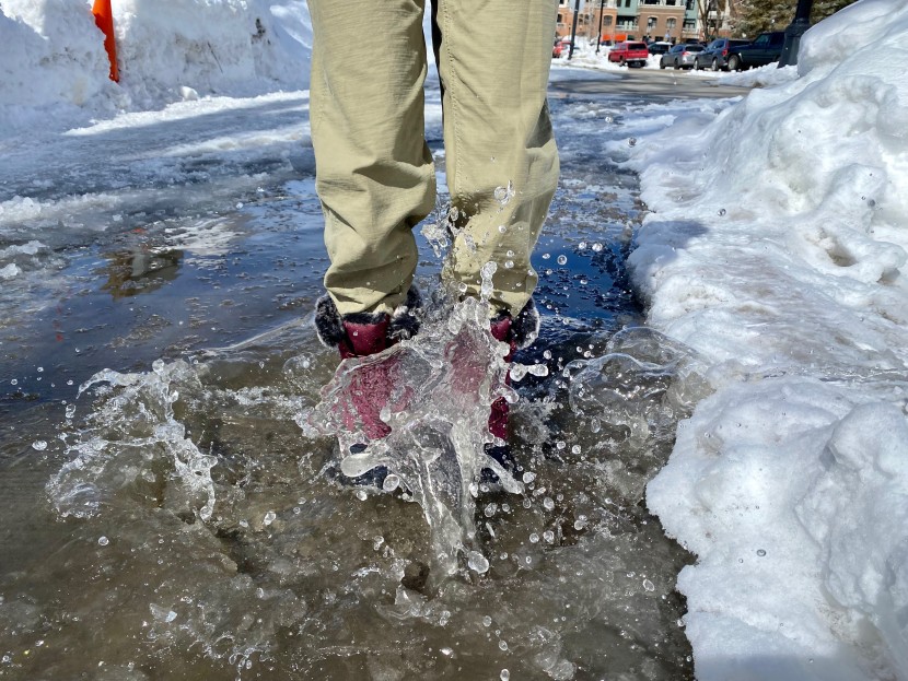 winter boots womens - the high thread count denier nylon on the kamik momentum 3 delivers...