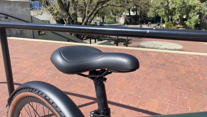 ride1up turris xr - the upright positioning means you'll have more weight here, luckily...