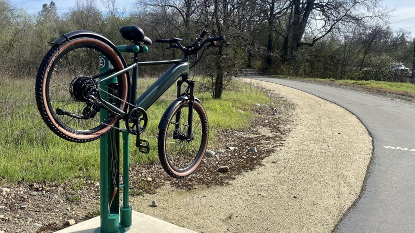 ride1up turris xr - at just about 61 lbs, the turris is quite a bit of bike to load on...