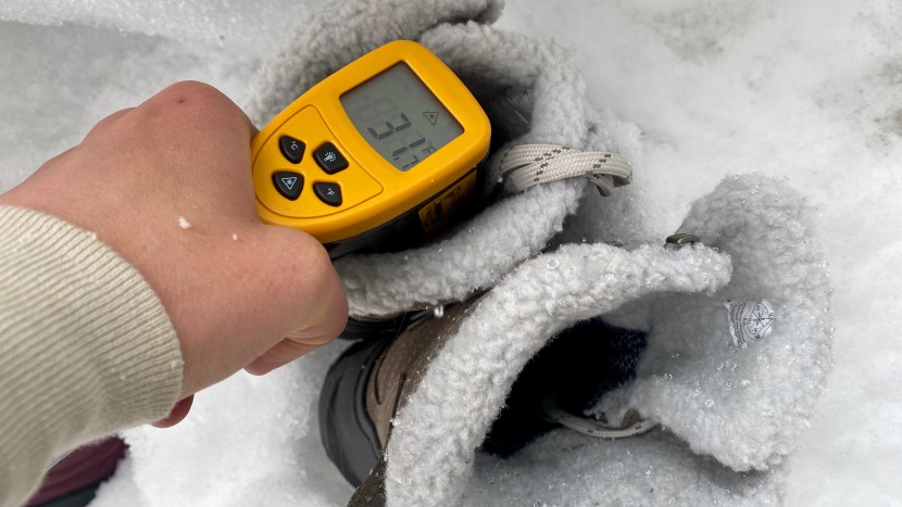 oboz bridger 9&#039;&#039; insulated waterproof for women - when measuring the change in internal temperature of the boot we...