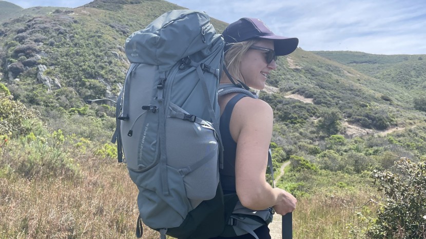Deuter - ドイター エアコンタクト 60+10SL woman Deuter Aircontact Core SL Review | Switchback Tested