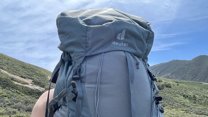 Deuter - ドイター エアコンタクト 60+10SL woman Deuter Aircontact Core SL Review | Switchback Tested