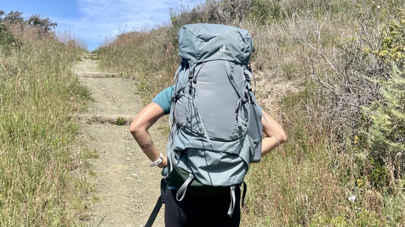 deuter aircontact core 60+10 sl for women - all of the compression straps help keep the aircontact core...