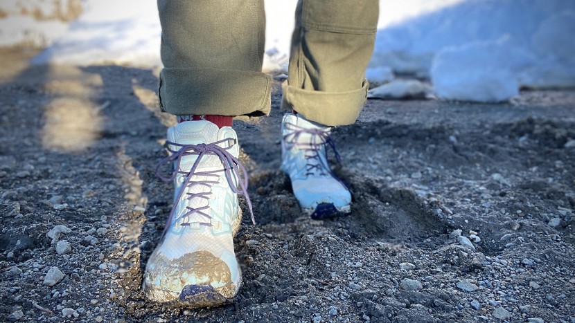 altra lone peak all-wthr mid 2 for women - the toebox is unique to altra's original footshape which provides...