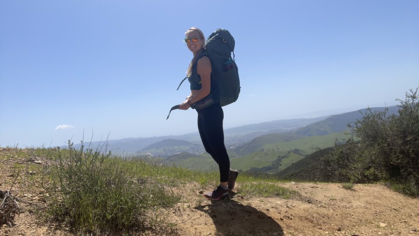 rei co-op flash 55 for women - the ample space in the side pockets of the flash makes grabbing...