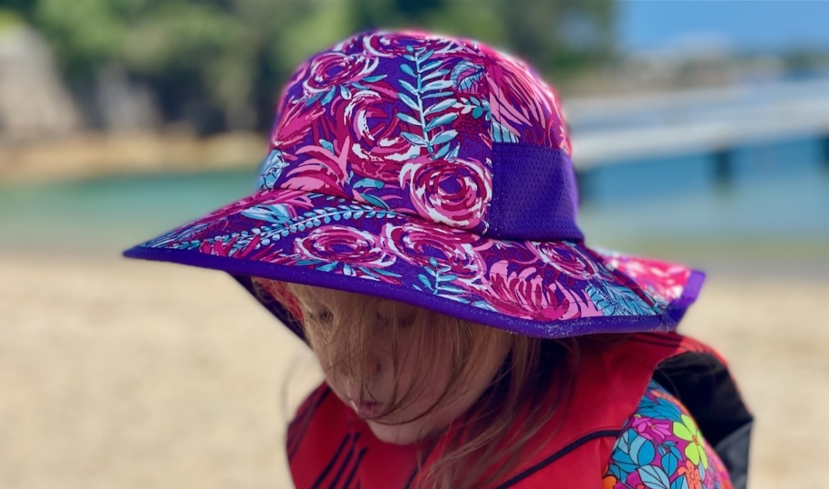 Sunday Afternoons Kids' Play Hat Review (The Kids' Play hat is fun and effective.)