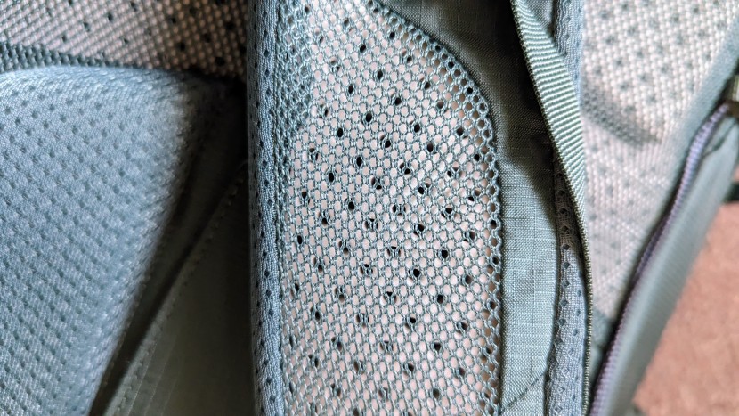 rei co-op flash 55 - the shoulder straps are padded with perforated foam and have mesh on...