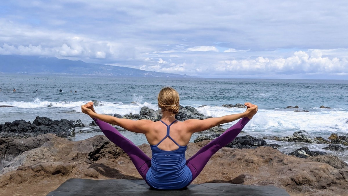 alo yoga high-waist airbrush yoga pants review
