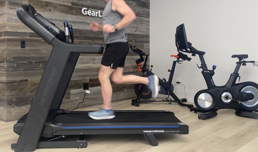 treadmill - the horizon 7.4 at felt roomy and functional