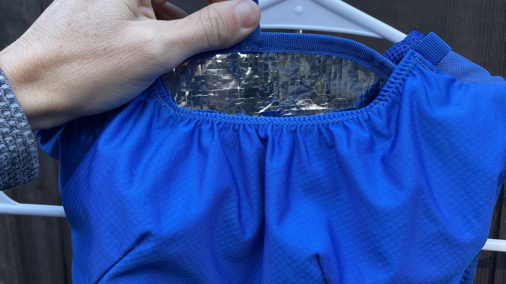 hydration pack for running womens - the insulated sleeve on the adv skin 5 set helps keep your water...