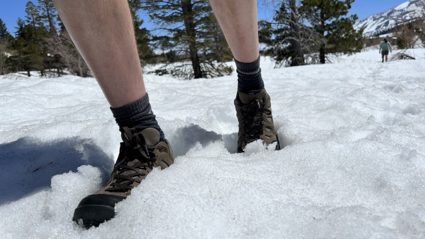 oboz sawtooth x low waterproof - the tread pattern on the edge of the sawtooth allowed us to cut...