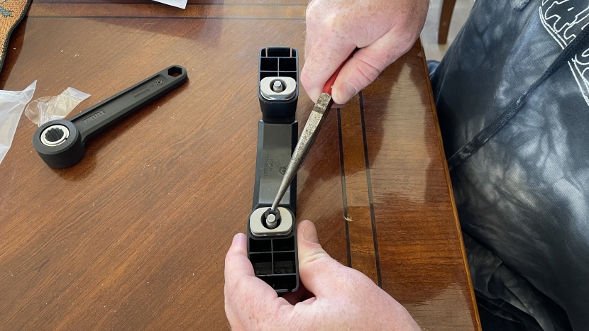 thule approach m - the approach&#039;s mounting brackets take a few minutes to assemble, but...