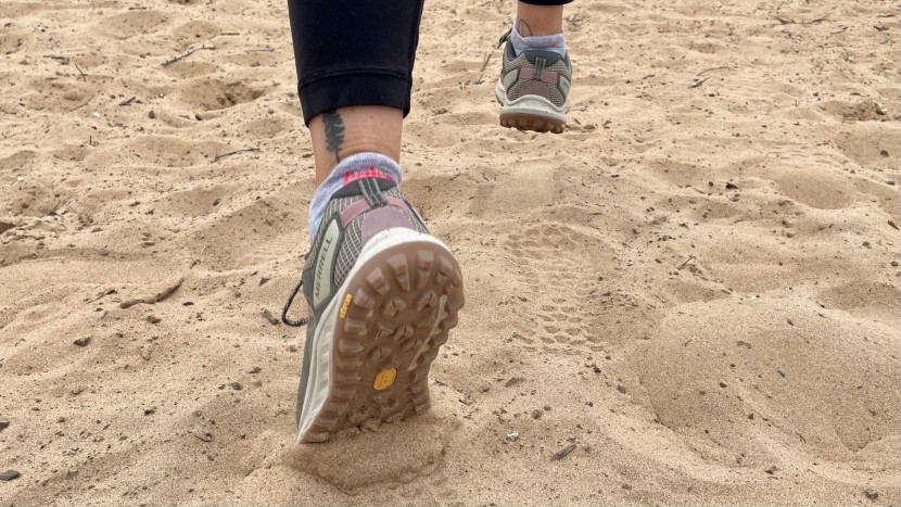 merrell antora 3 - the varied and multidirectional 4mm lugs make this vibram outsole...