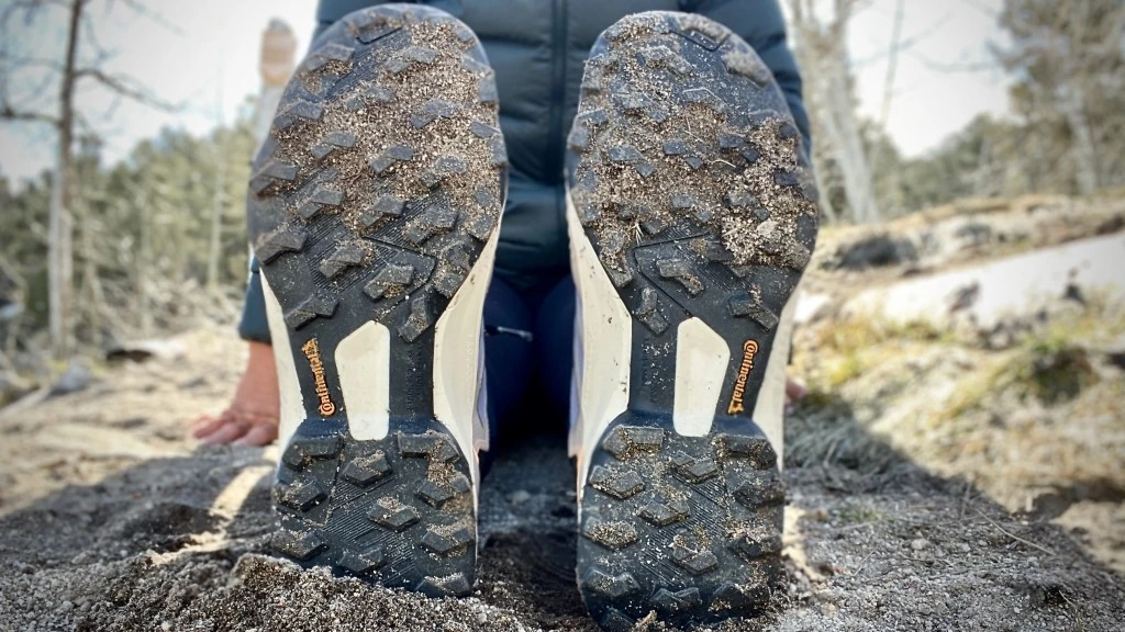 hiking shoes womens - the flexible and grippy outsoles of the continental rubber on the...