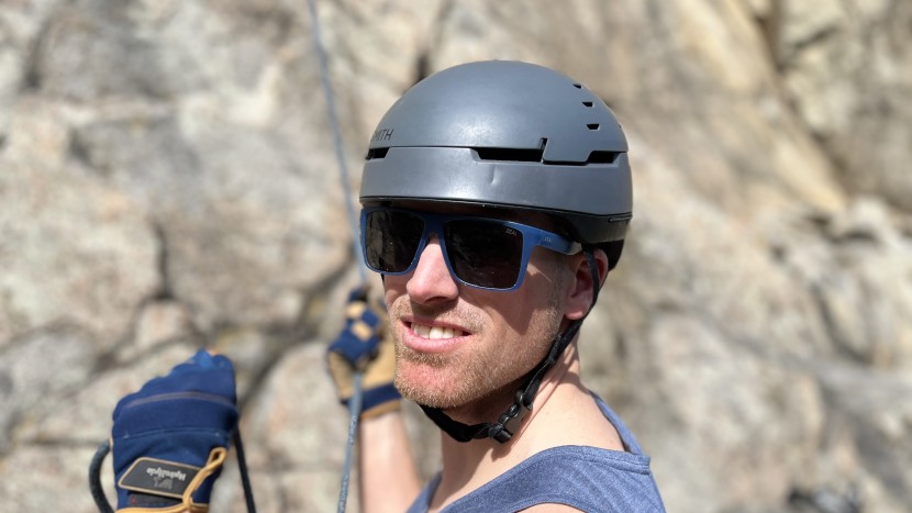 climbing helmet - the smith summit mips has well-placed vents that allow more airflow...