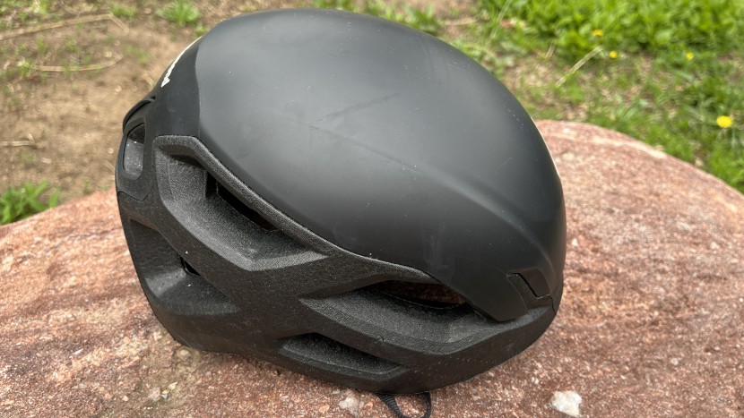 climbing helmet - the black diamond vision mips strikes the perfect balance between...