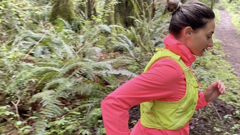 hydration pack for running womens - the reflectivity of the pinnacle 12 adds an additional safety...