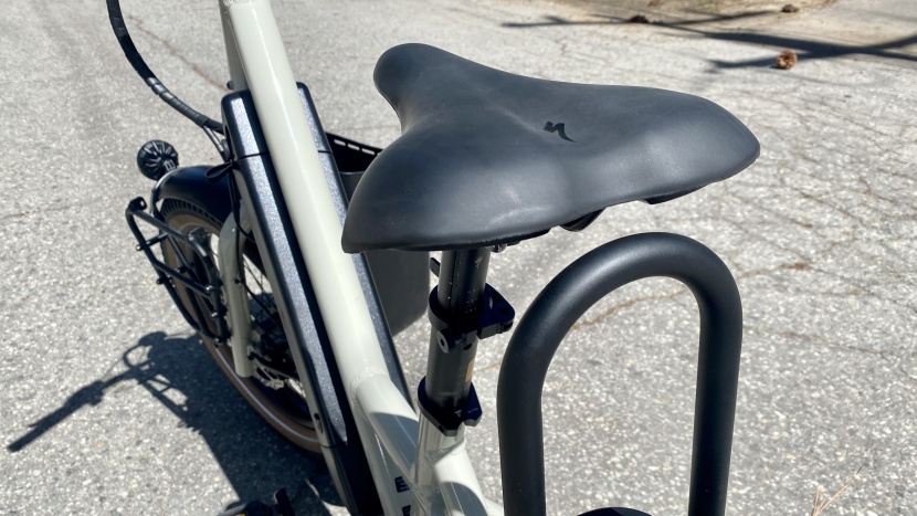 specialized globe haul st - the flex in the telescoping seat post can create some interference...