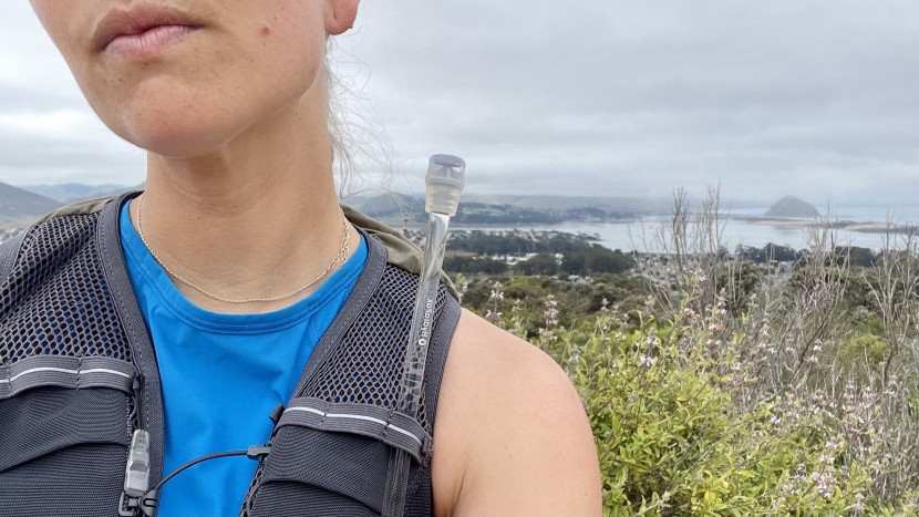 salomon active skin 8 for women - the straws gave us plenty of space to turn our heads to check our...