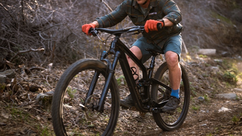 trek fuel ex 9.8 gx axs gen 6 - incredibly confidence inspiring, incredibly versatile.