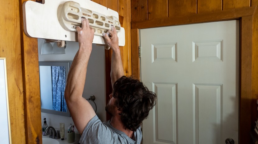 hangboard - training two finger pockets on the beastmaker 1000.