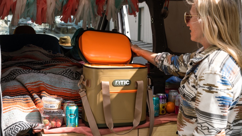 soft cooler - the softpak has an impressive 2-inch thick lid and 1-inch thick side...